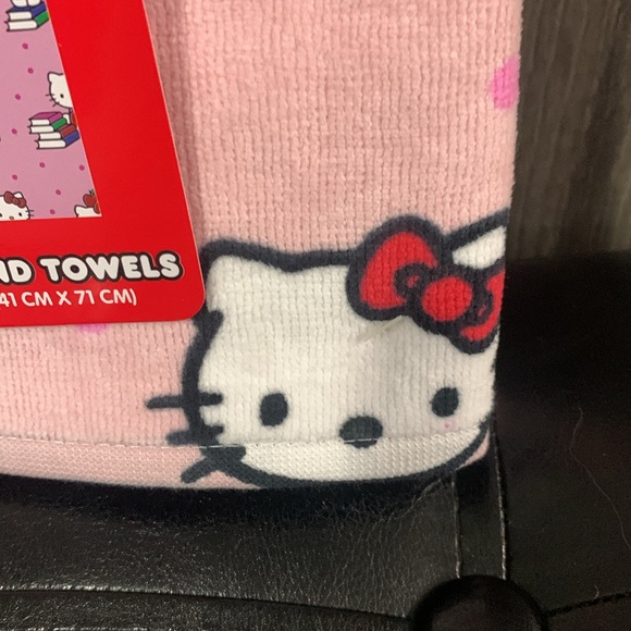 New Hello Kitty Pink Back To School Set Of 2 Hand Towels Towel With Tag & Bow - Picture 3 of 10